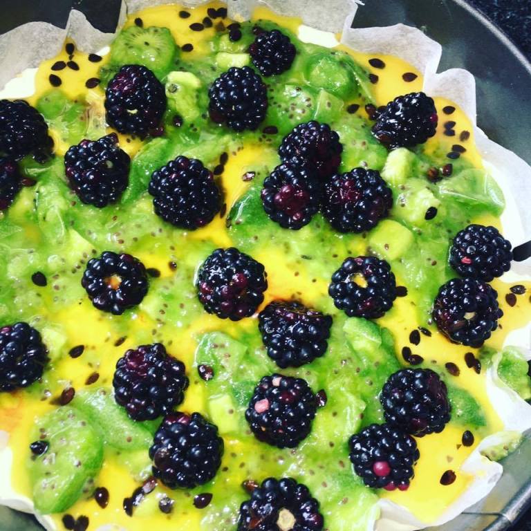 Cheesecake w Kiwi and Blackberry